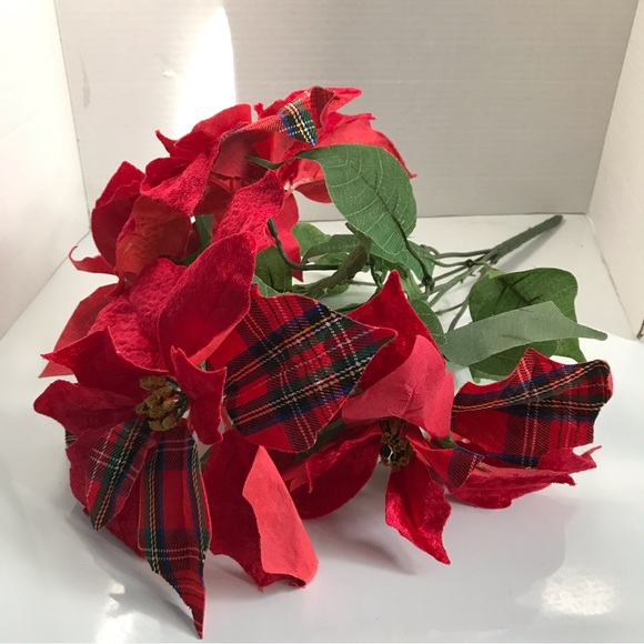 Red silk poinsettia foliage for indoor or outdoor holiday decoration - Picture 13 of 13